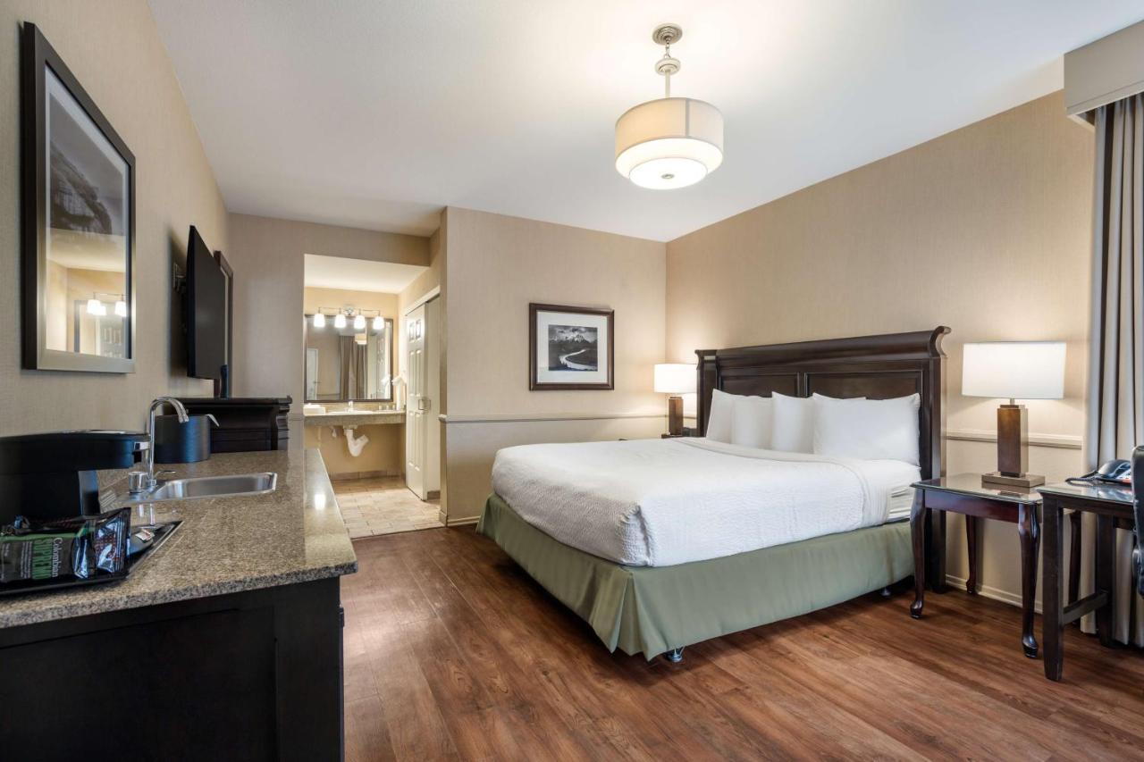 Best Western Corona Hotel & Suites Екстериор снимка