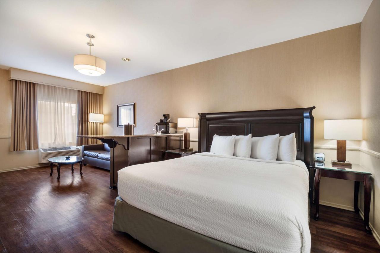 Best Western Corona Hotel & Suites Екстериор снимка