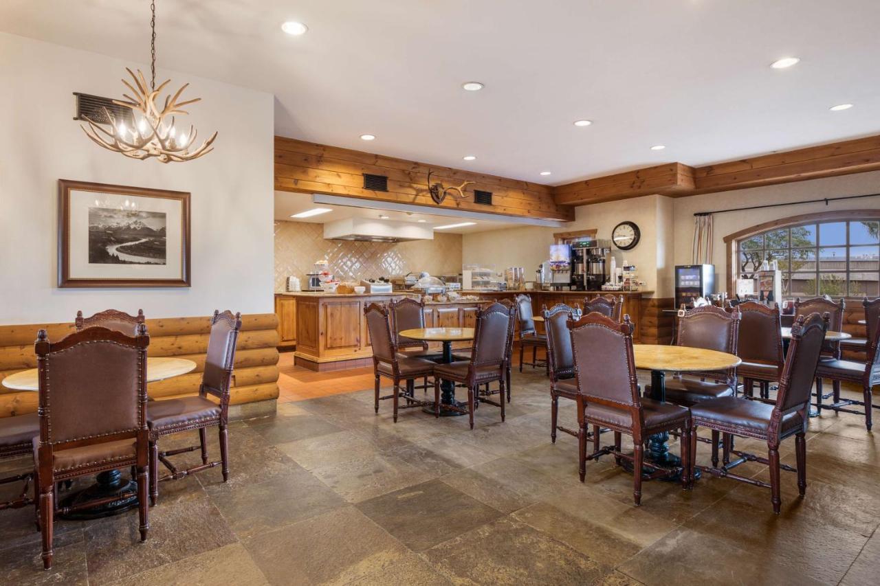 Best Western Corona Hotel & Suites Екстериор снимка