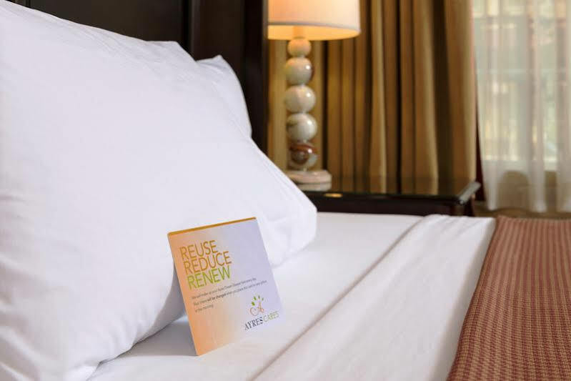 Best Western Corona Hotel & Suites Екстериор снимка